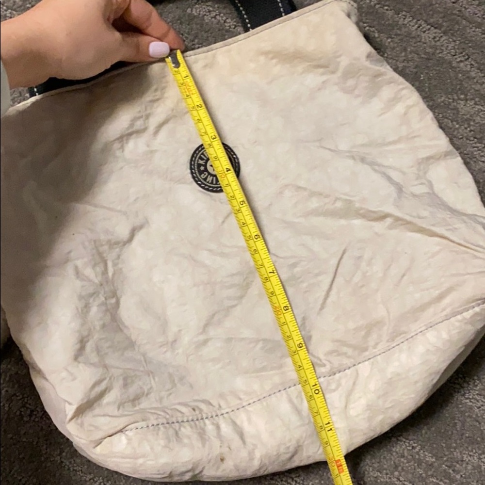 Women Kipling vintage cream and black tote bag with monkey attached - Picture 6 of 8